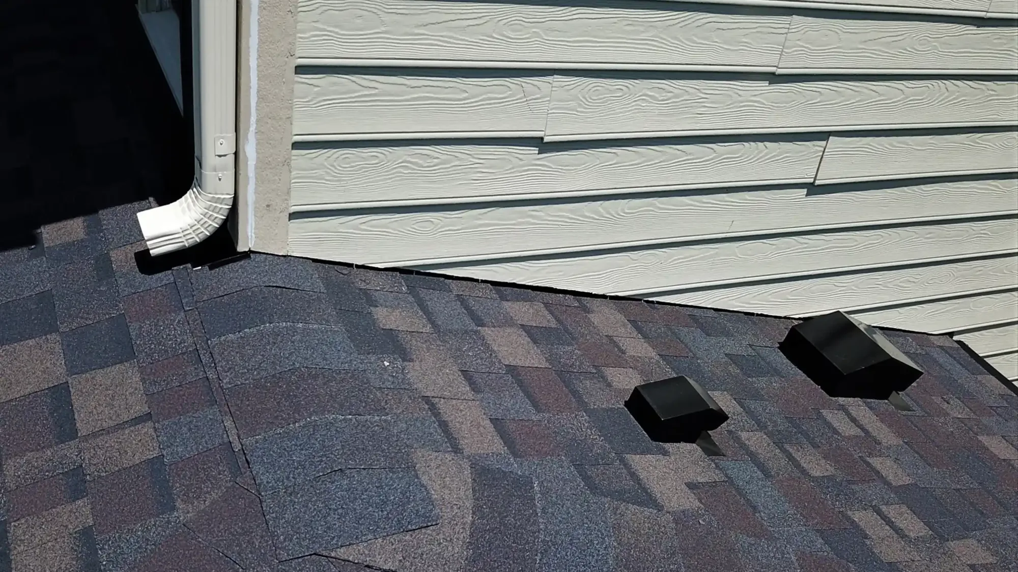 Owens Corning Duration Black Sable shingles on a roof replacement by Baker Home Exteriors